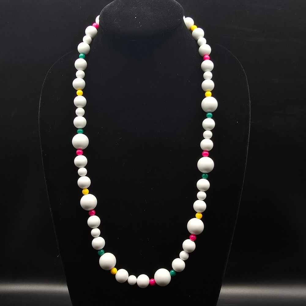 Avon 1989 Club Capri Necklace White Colorful Beaded Summer Vintage Jewelry